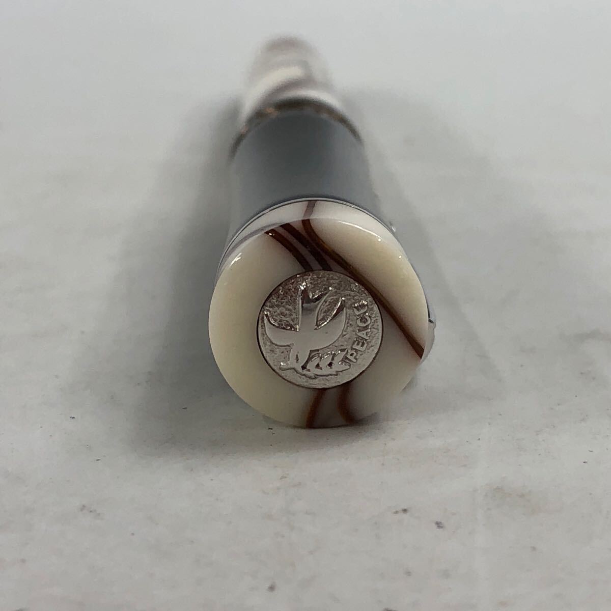 ★F04309/DELTA デルタ/ボールペン/925/リミテッドエディション/Peace ピース/キャップ式/ブラック×ホワイト/ケース付/筆記OK