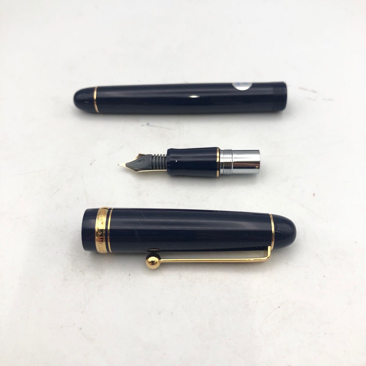 ★F04256/PILOT パイロット/萬(wàn)年筆/カスタム74/ペン先14K 585/ネイビー×ゴールド/箱付