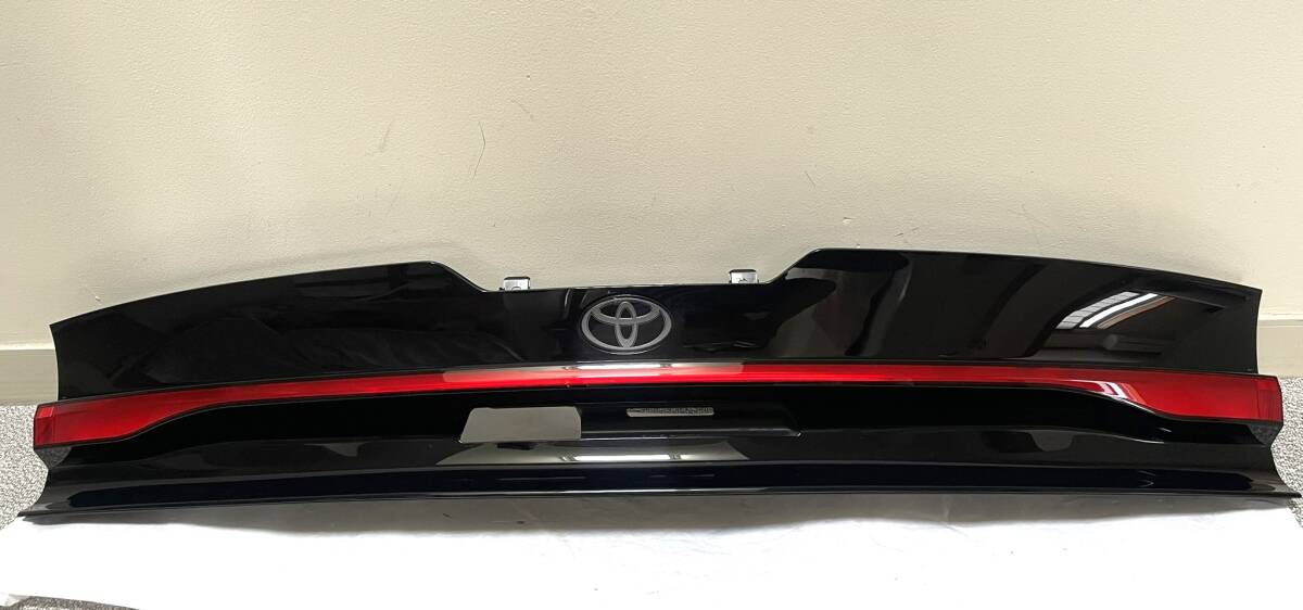 依頼品 トヨタ・プリウス ZVW60 MXWH60/61/65 純正 リアガーニッシュ