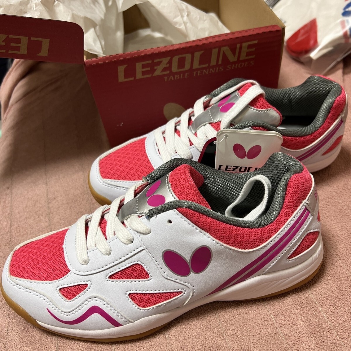 LEZOLINE 卓球シューズ　ホワイトピンク
