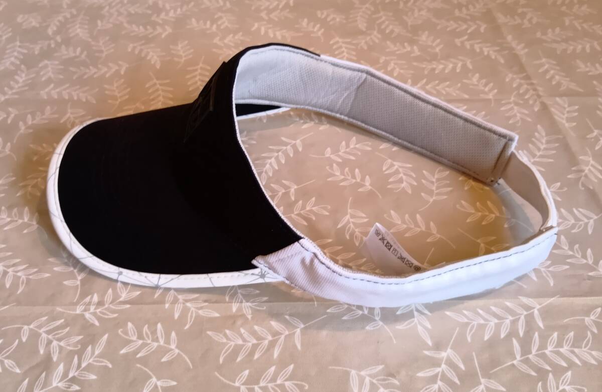 美品！　キャロウェイ　Callaway　サンバイザー　サイズＦＲ　マジックテープ　ブラック×ホワイト　幅広いサイズに対応_画像3