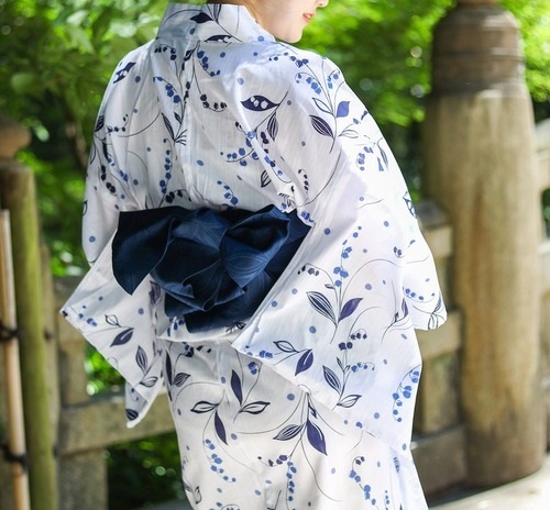 送料無料 特価即決【未使用】 who's who chico ★ 浴衣 スズラン ★ チコ チャオパニック ゆかた yukata 帯無し