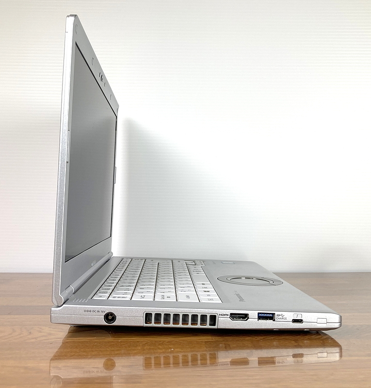 Panasonic Let's note CF-LV8 i5 8GB 256GB