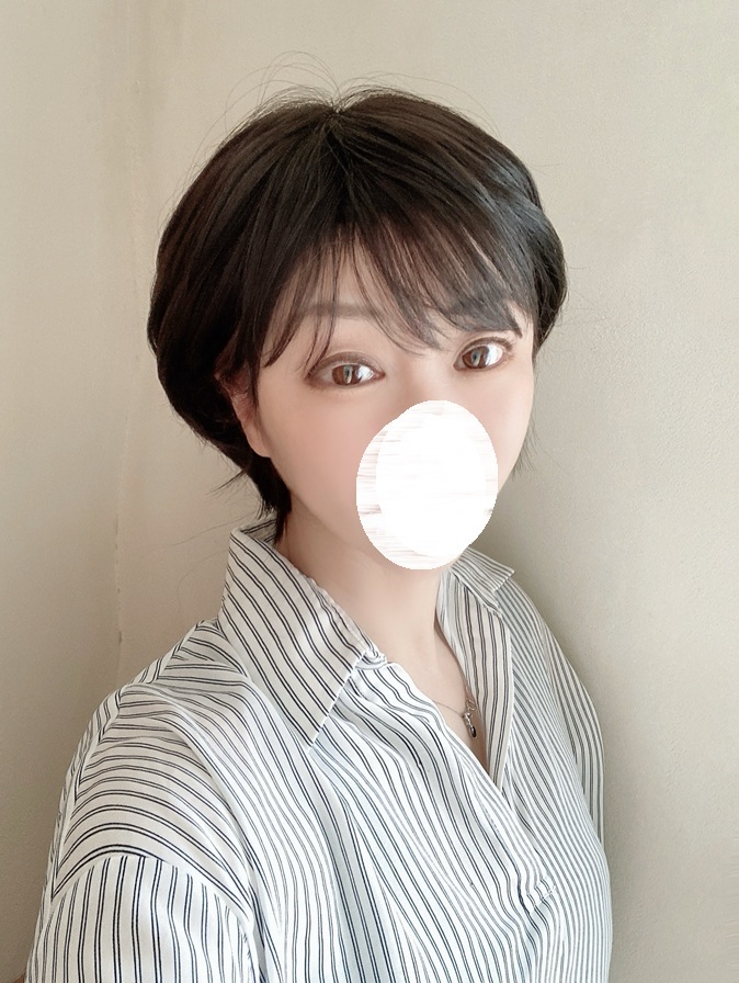 私元気ウィッグ　一番人気「大人レイヤーショート」ナチュラルブラック　M_画像4