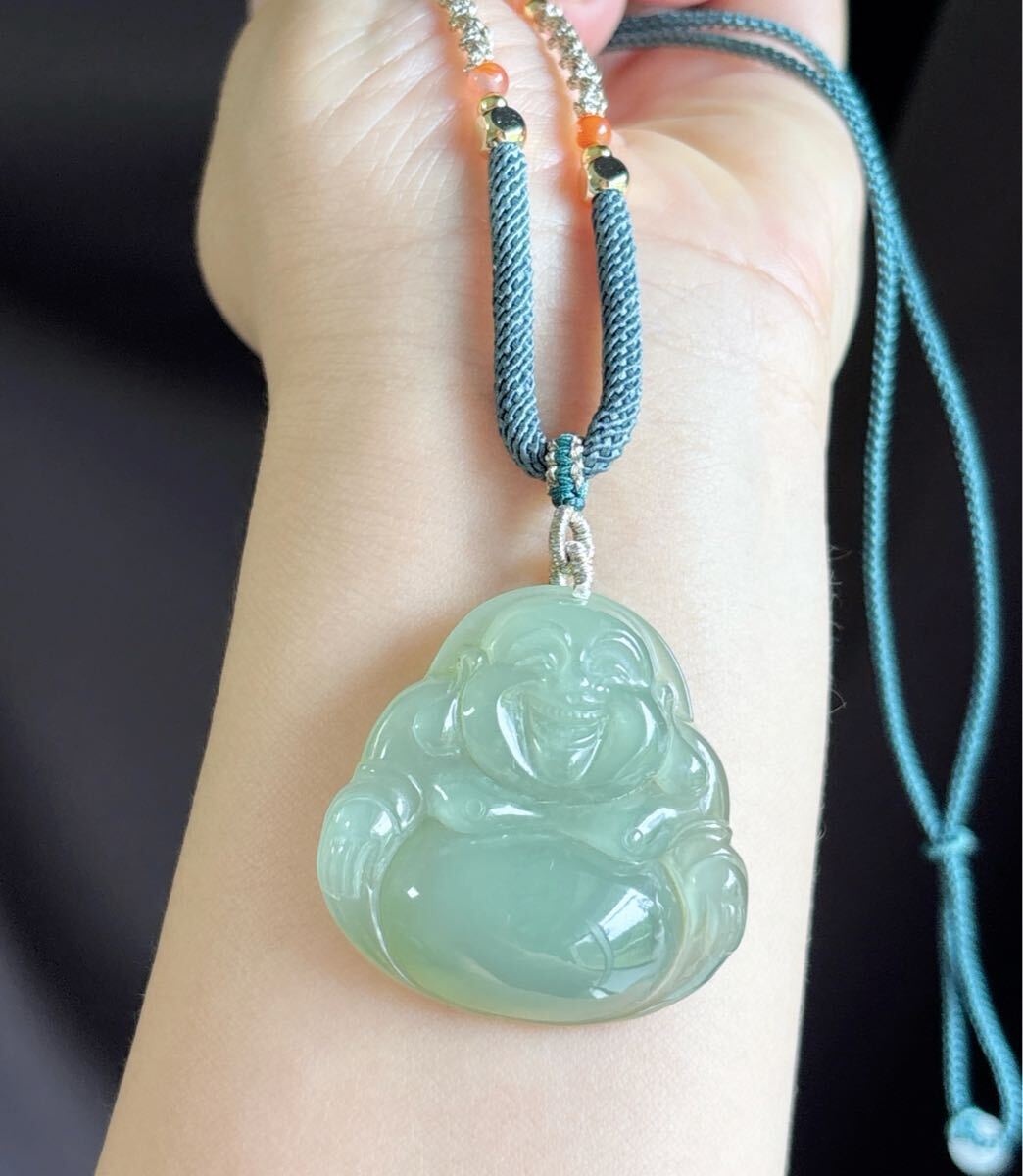 天然石 逸品和田玉晴水湖水緑の仏札のネックレス （番号A4650） 天然石 逸品和田玉晴水湖水緑の仏札のネックレス （番号A4650）