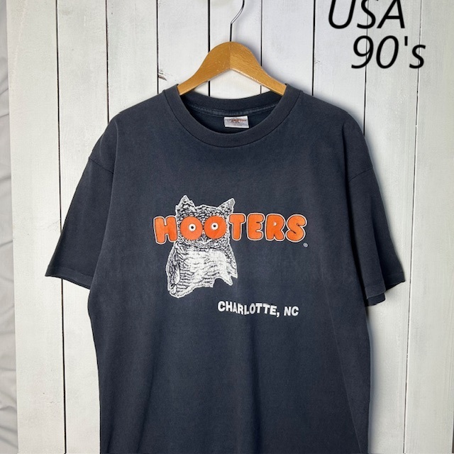 T●411 USA古着 90s USA製 HOOTERS Tシャツ L フェード黒 企業物 フーターズ オールド ヴィンテージ アメリカ 褪色 シングルステッチ