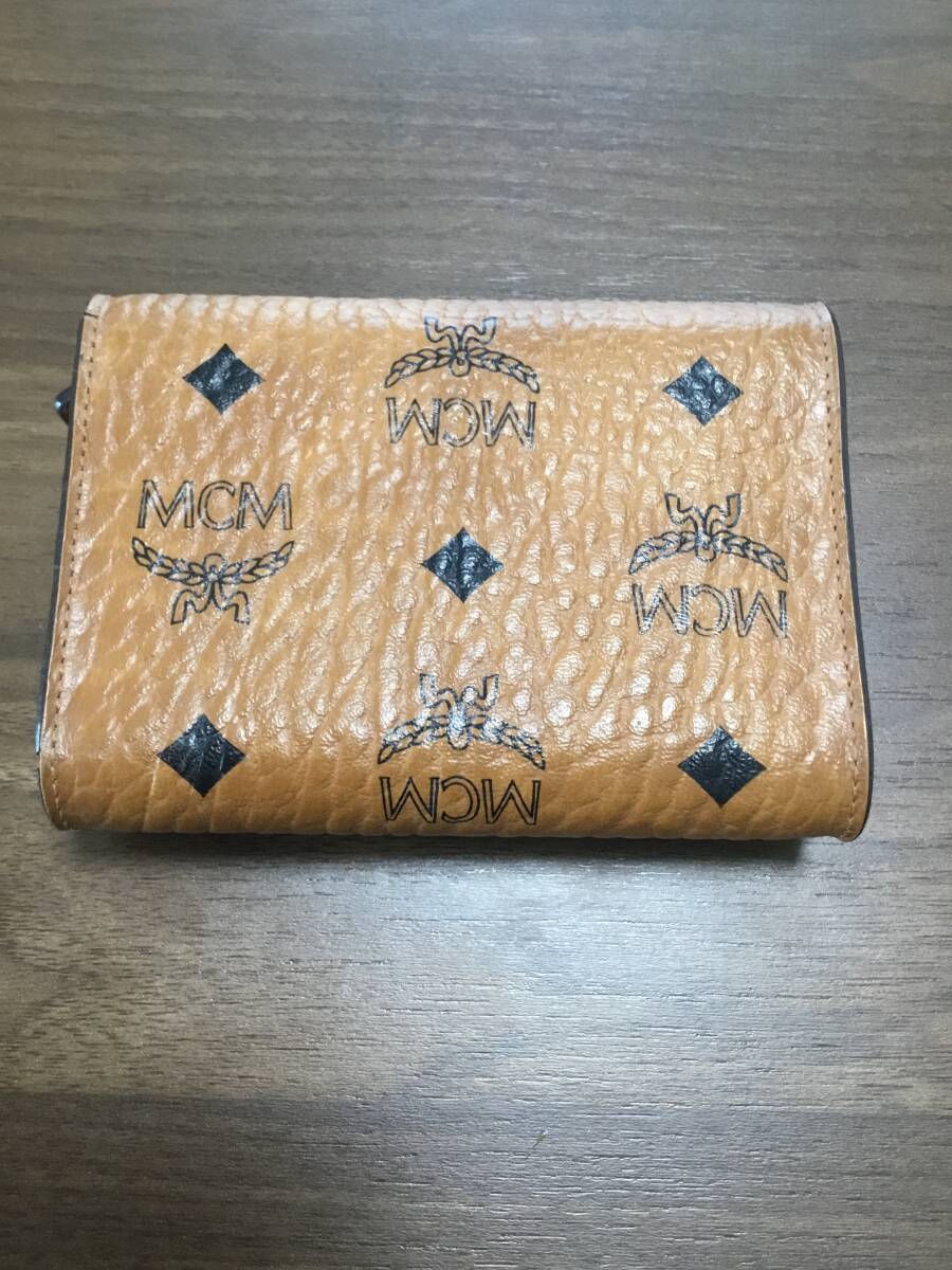 MCM折り財布　美品　袋付き