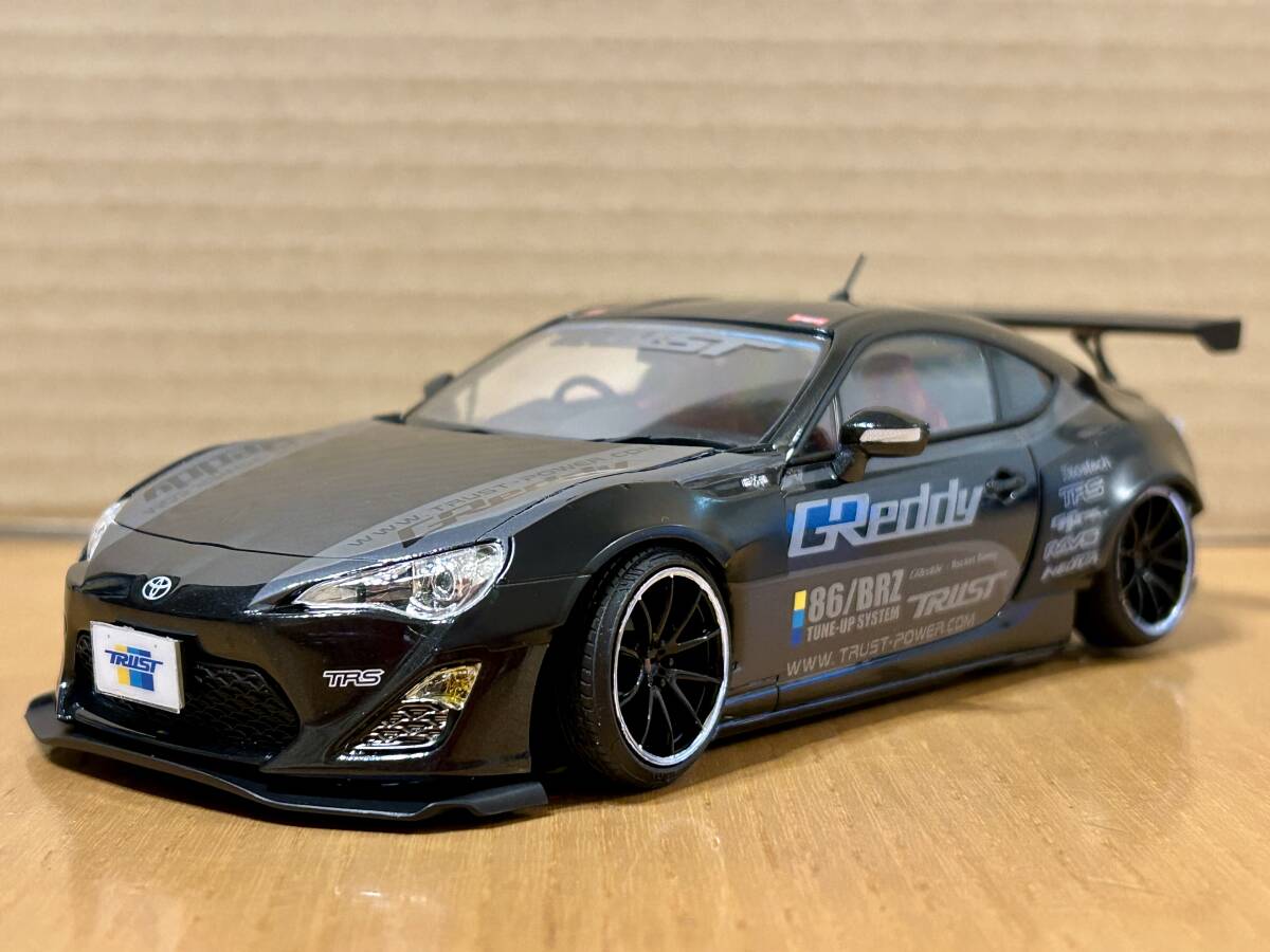 1/24 アオシマ 86 rocket bunny 完成品 4905083201046_1-500x333.jpg