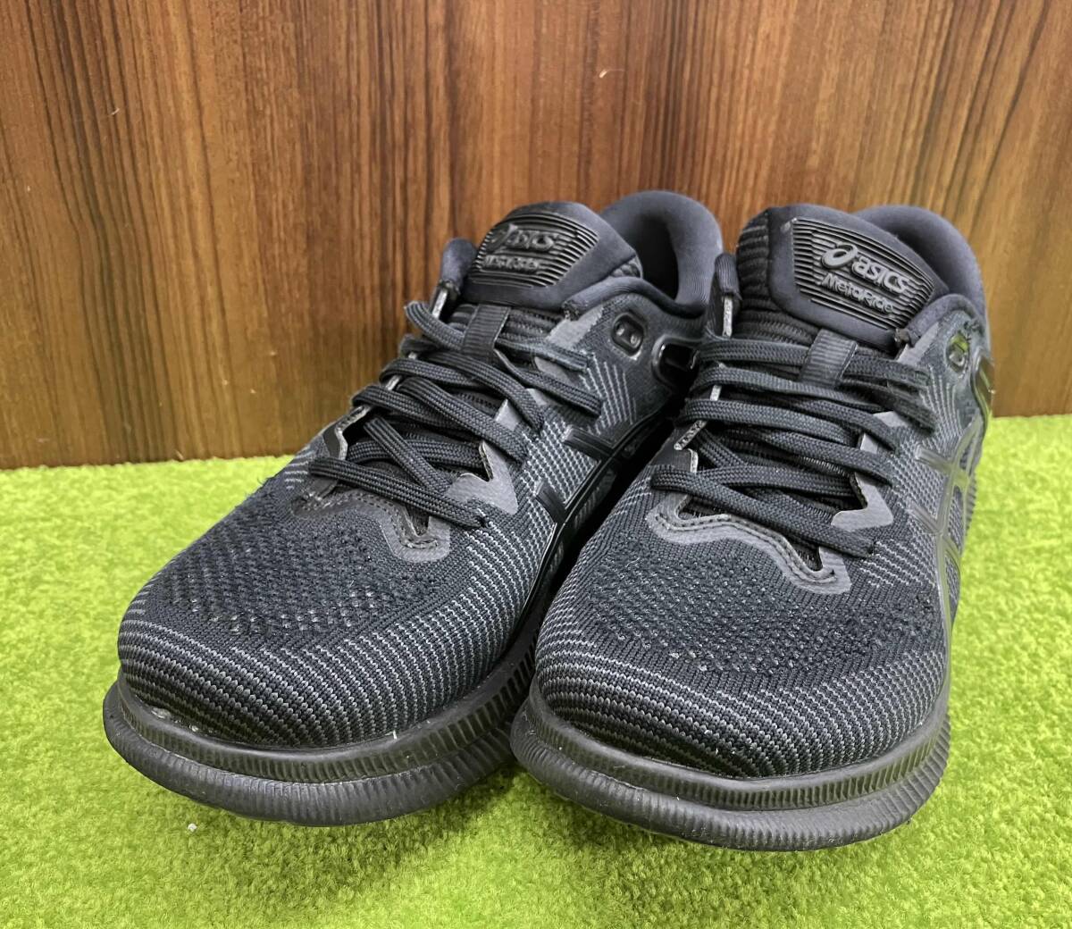 ASICS アシックスMeteRide ランニングシューズ 1011A142-002 メタライド サイズ約27cm ブラック系 スニーカー メンズ 靴_画像1