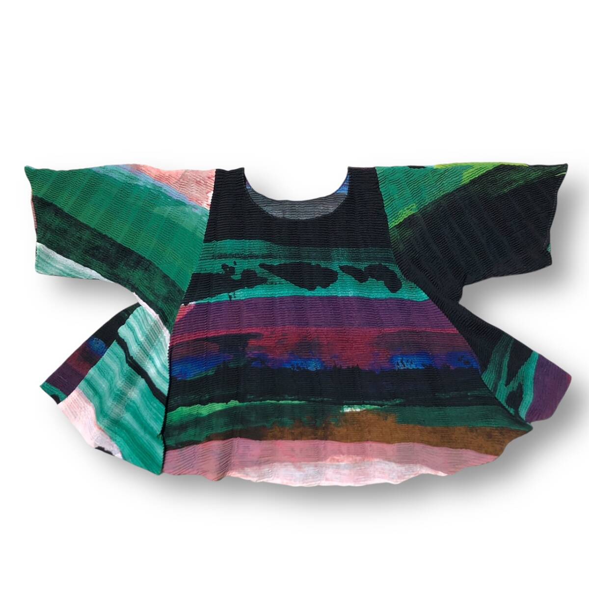 20ss ISSEY MIYAKE 3Dパノラマプリーツ カットソー サイズ2 グリーン系 ブラック系 IM02FJ671 イッセイミヤケ 店舗受取可