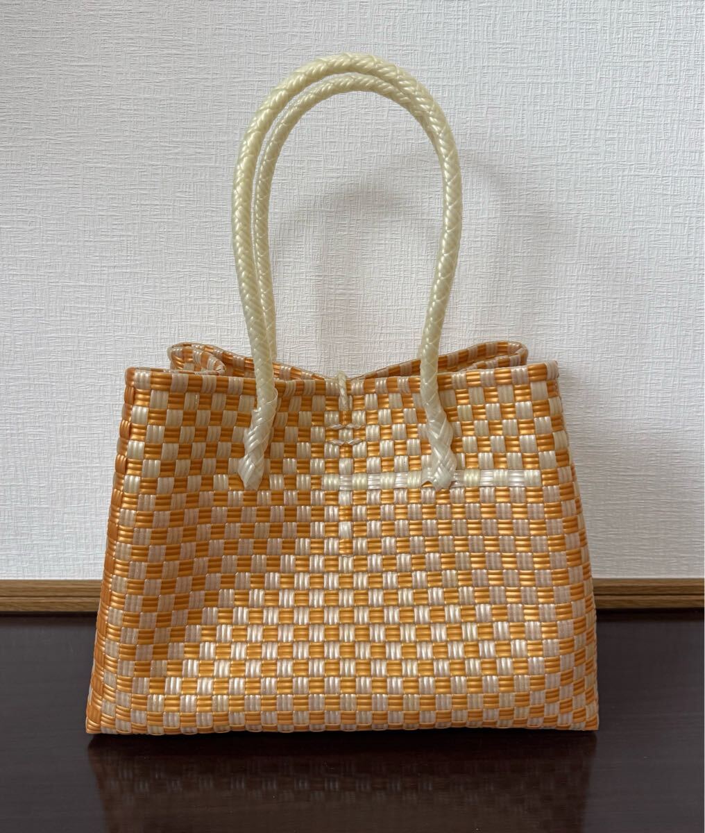 プラカゴ トートバッグ 軽量 ハンドメイド 洗える バッグ カゴバッグ Mサイズ ゴールド×パール