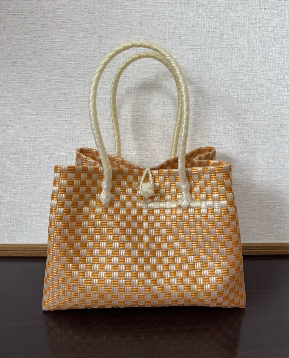 プラカゴ トートバッグ 軽量 ハンドメイド 洗える バッグ カゴバッグ Mサイズ ゴールド×パール