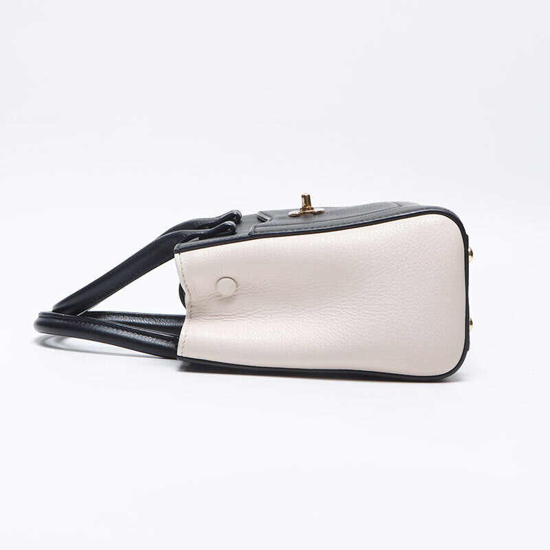 シャネル CHANEL ハンドバッグ 24番臺 2016-2017 ミニ エグゼスティブトート ホワイト ブラック