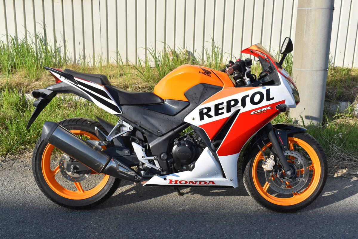 HONDA レッドタンク 傷あり　錆びあり　CBR250R MC41 純正 HONDA レッドタンク 傷あり 錆びあり CBR250R MC41 純正 CBR250R