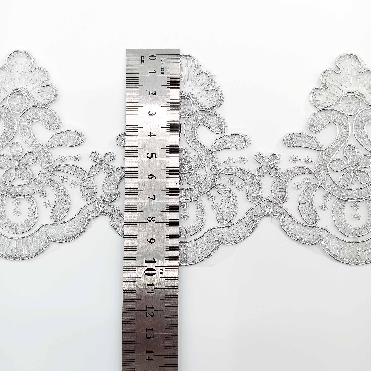 セール商品 AZ463ゴールド 　長さ90CM お花モチーフレース 光沢感 モチーフリボン　刺繍レース　バレエ衣装 チュチュモチーフ 装飾_画像6