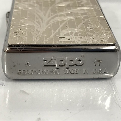 10133 ZIPPO ジッポ アラベスクA 植物 メタルプレート 2017年製 ライター 箱あり_画像6