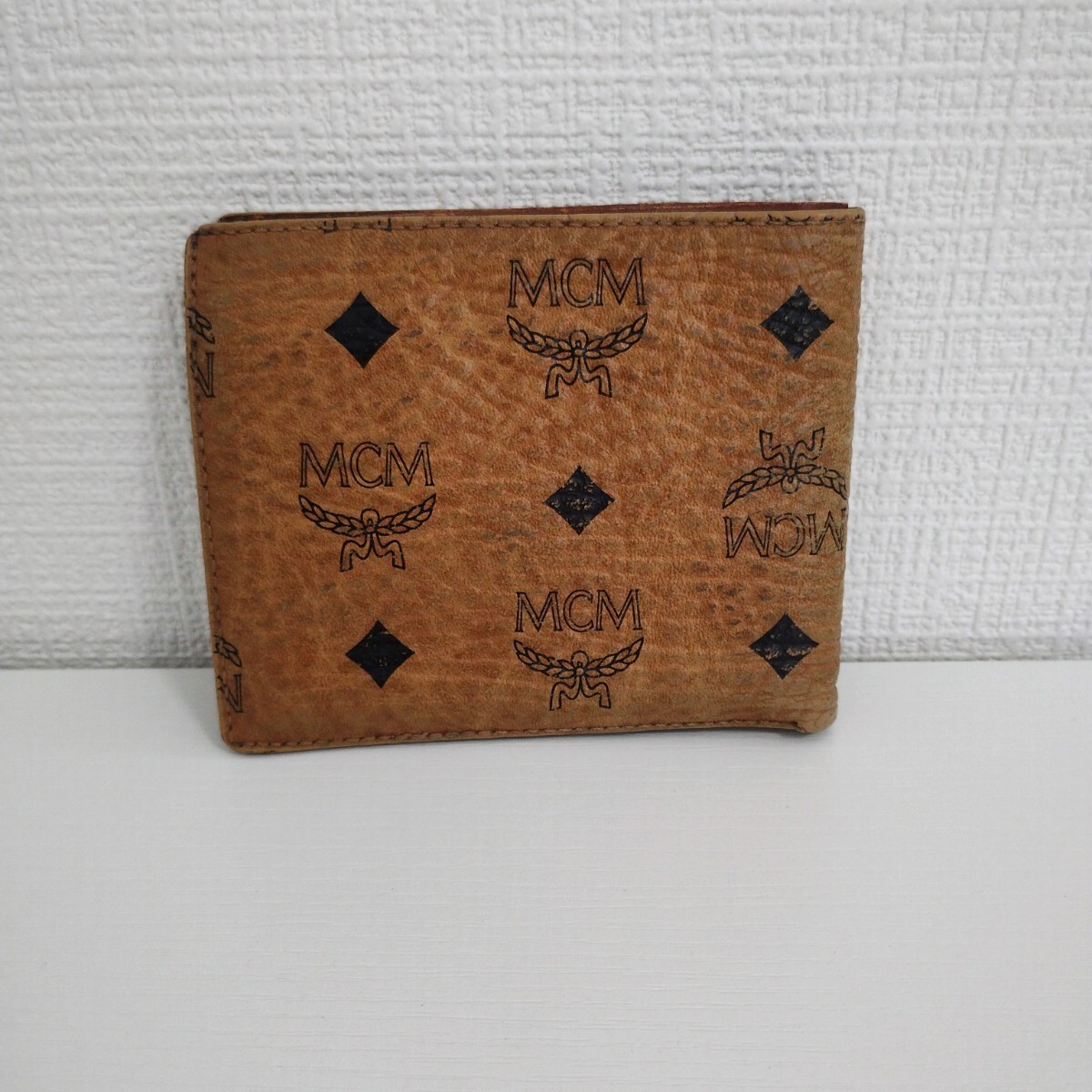 MCM 二つ折り財布 ブラウン MCM エムシーエム 二つ折り 財布 小銭入れあり ブラウン レザー