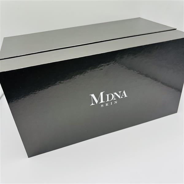MDNA SKIN Madonna s gold Rige .bine-ta- комплект прекрасный лицо контейнер красота оборудование уход за лицом для бытового использования прекрасный лицо контейнер красота здоровье не использовался б/у товар 1354