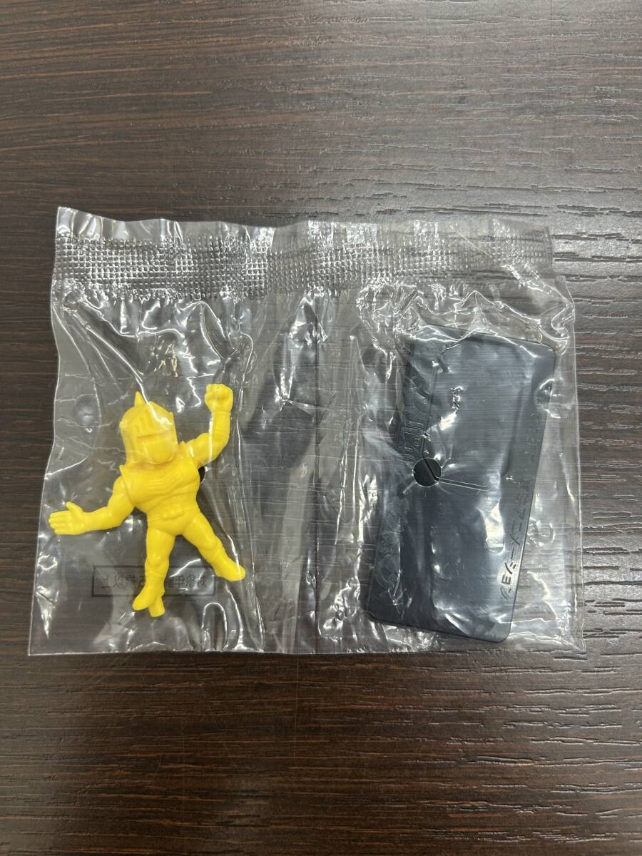 11579 スマイル40 キン肉マン オリジナルフィギュア付き目薬