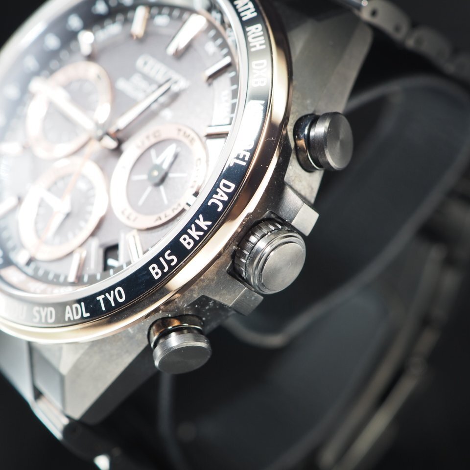 ■1円~/定価297,000円■ CITIZEN アテッササテライトウェーブ F950-T027318 CC4016-67E チタン 電波ソーラー USED 箱 保 腕時(shí)計(jì) 「26571」