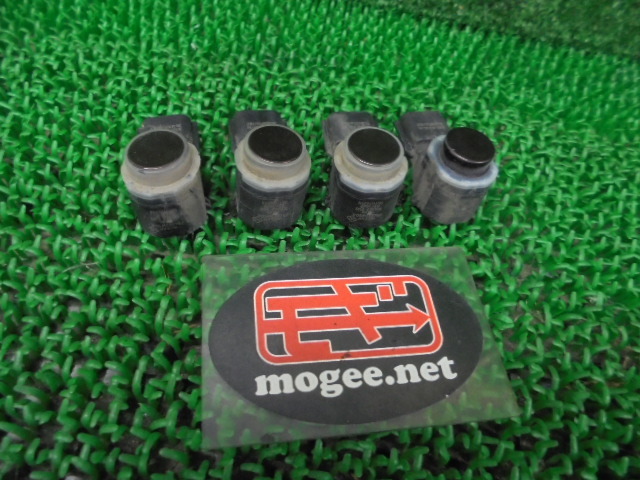 8FQ7512 GGG4)) 日産 セレナ GC27 前期型 X Vセレクション 純正 リアソナーセンサーセット_画像1