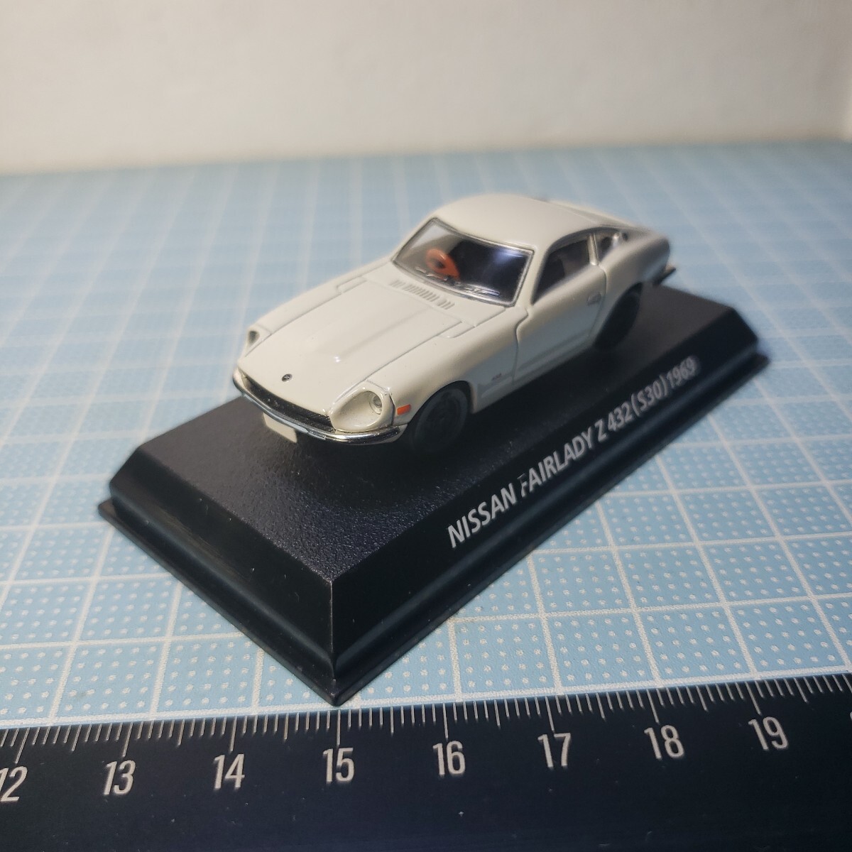 コナミ １/64 絶版名車コレクション NISSAN フェアレディZ 432 (S30) 1969