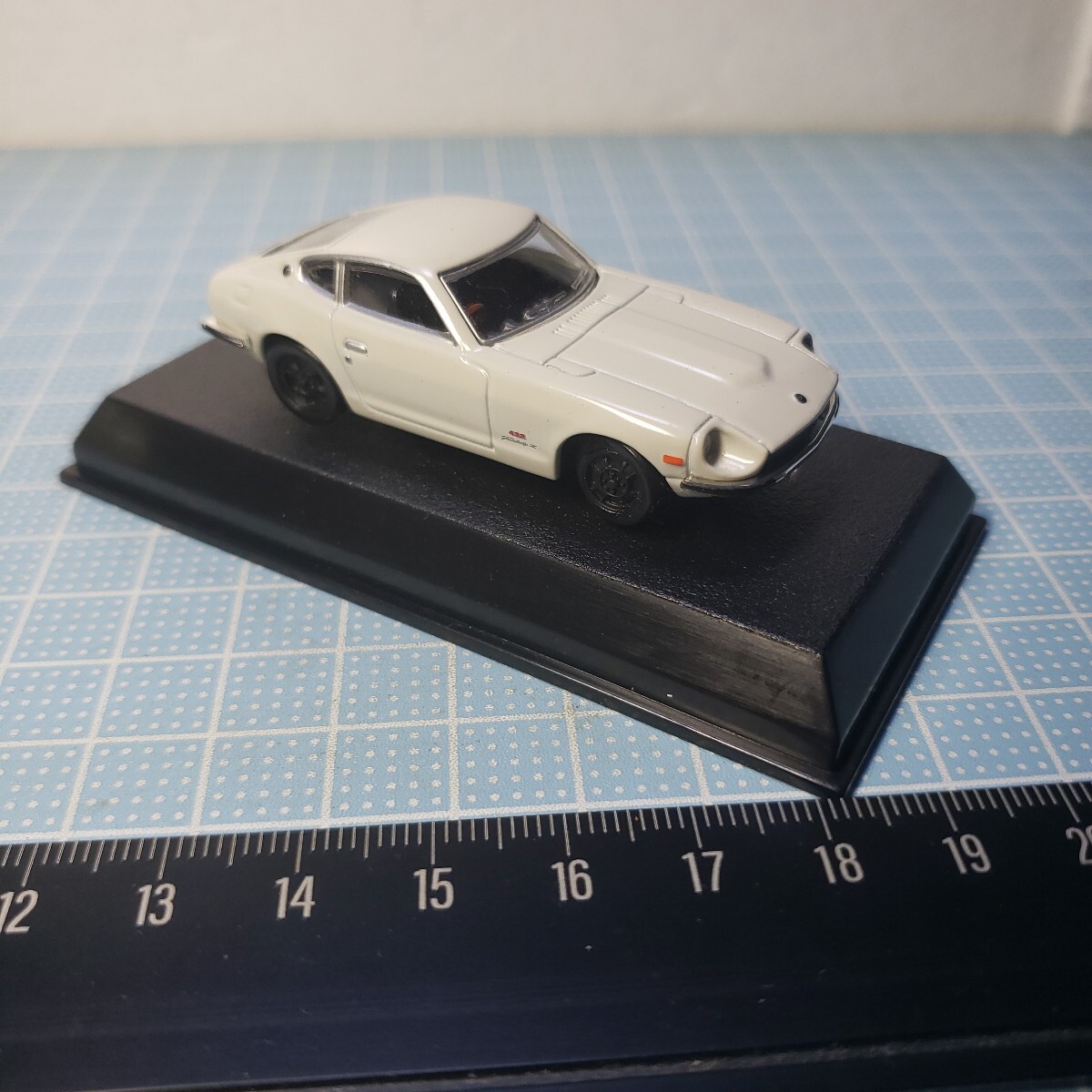 コナミ １/64 絶版名車コレクション NISSAN フェアレディZ 432 (S30) 1969