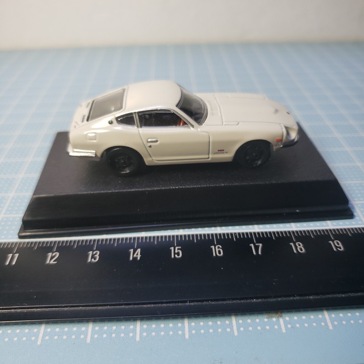 コナミ １/64 絶版名車コレクション NISSAN フェアレディZ 432 (S30) 1969