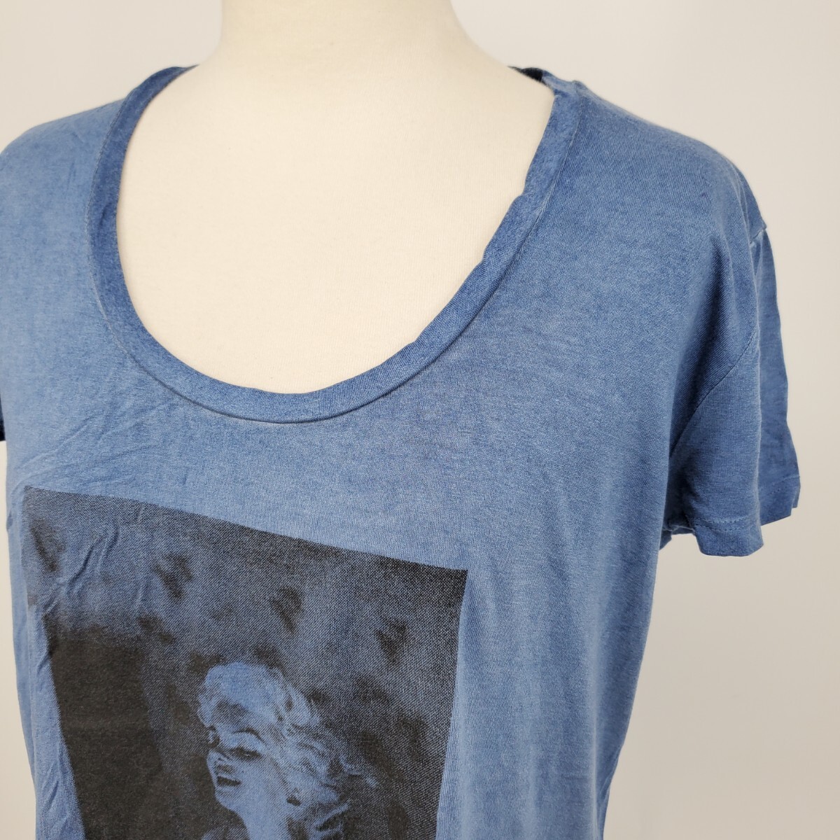 ◇b 【イタリア制】 ヴァレリー VALLERI プリント Uネック Tシャツ 半袖 レディース トップス 青 ブルー