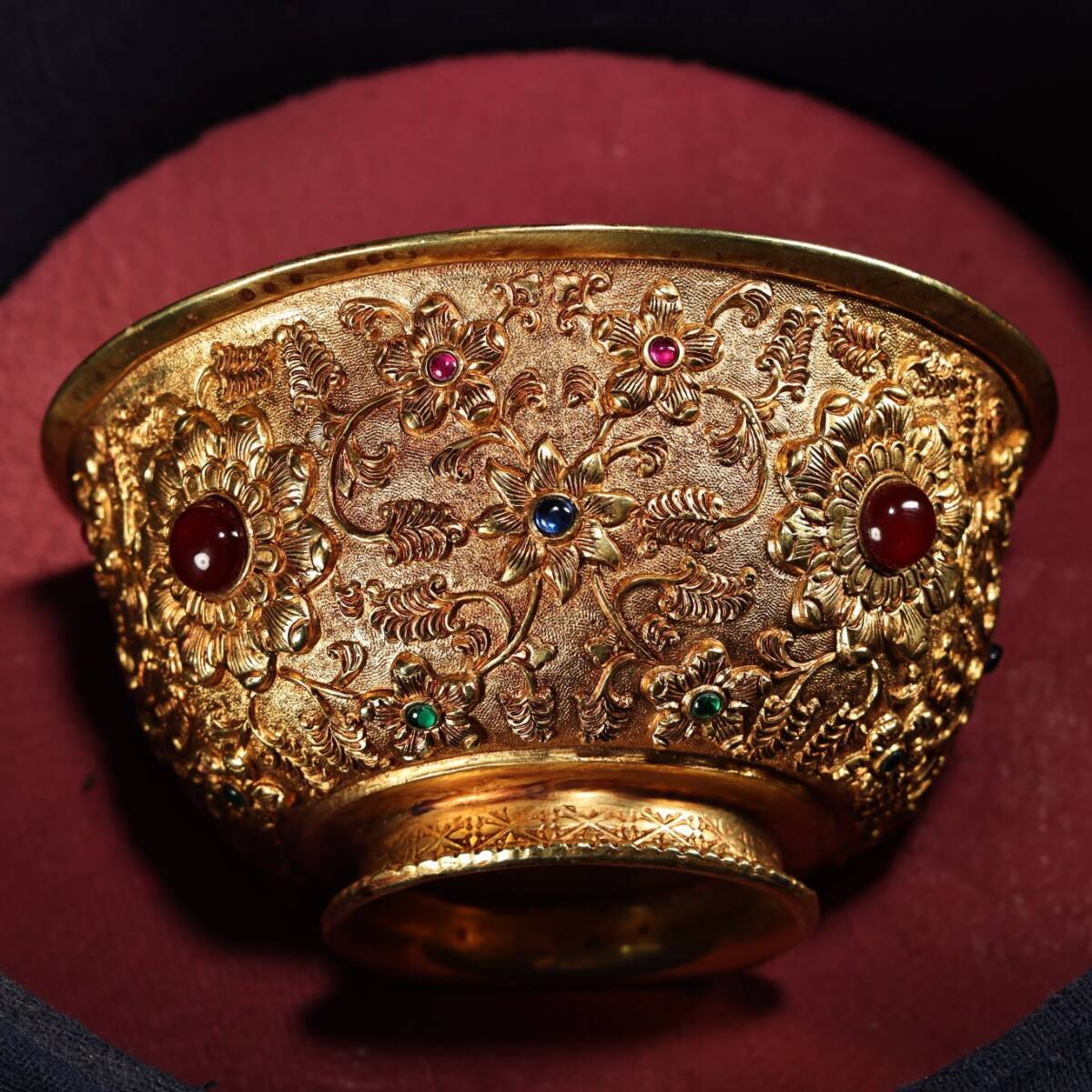 蔵友館蔵品・銅製・塗金・寶石嵌・花卉紋・供碗・箱付・