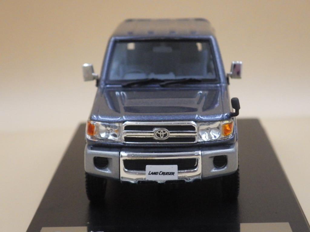 Hi-Story Toyota LAND CRUISER(70 PICK UP 2014) GRAY MET S=1/43 HS116GY_画像2