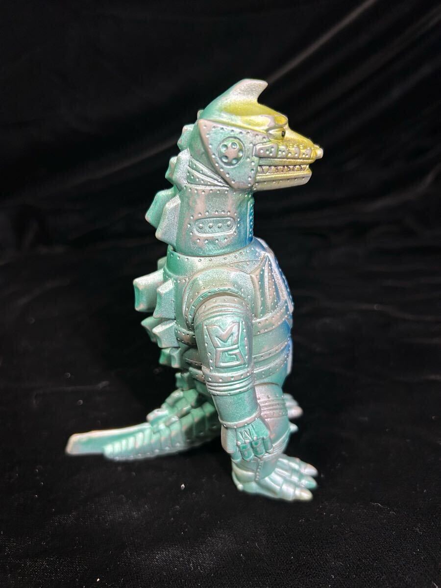 【貴重】ブルマァク メカゴジラ ミドルサイズ 珍色 未開封 当時物 珍色 ブルマァク メカゴジラ ミドルサイズ 当時物 ソフビ ゴジラ