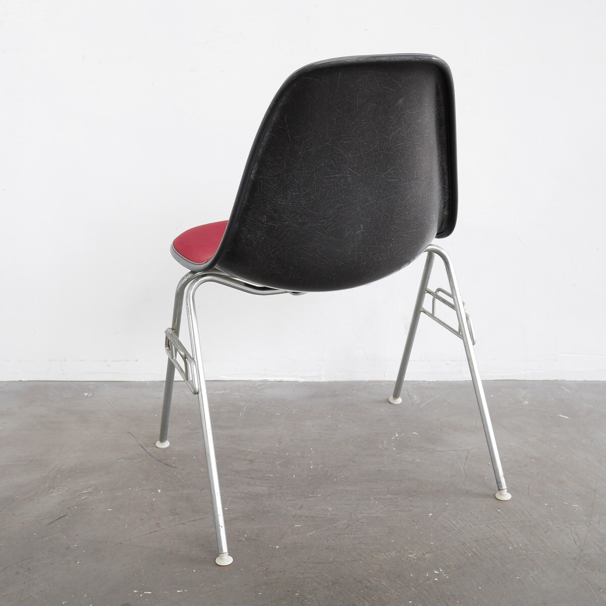 ＃3976　アメリカ　80's　ヴィンテージ　Herman Miller　ハーマンミラー　イームズシェルサイドチェア　布張り　スタッキング　椅子