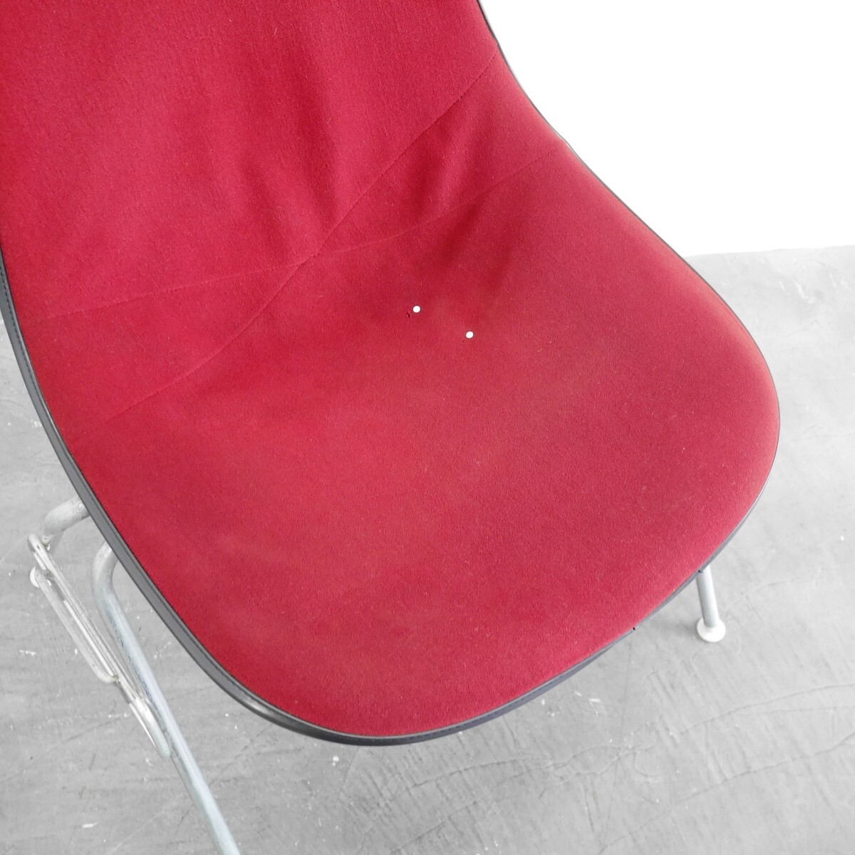 ＃3978　アメリカ　80's　ヴィンテージ　Herman Miller　ハーマンミラー　イームズシェルサイドチェア　布張り　スタッキング　椅子