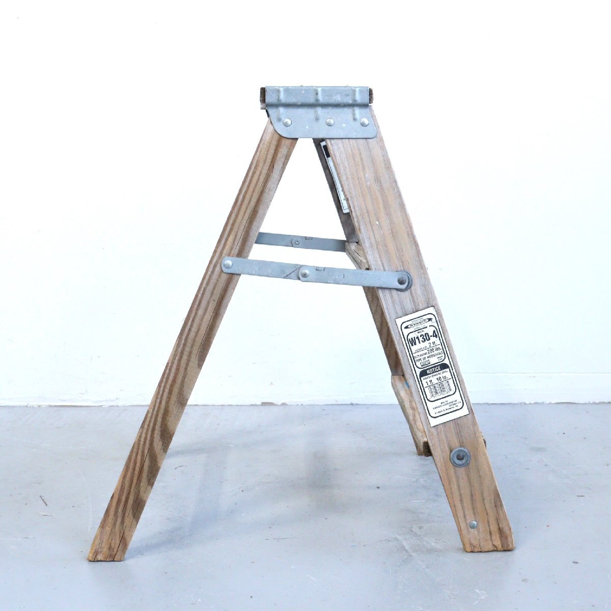 アメリカ ヴィンテージ 3段 腳立 / 木制ラダー stepladder ディスプレイ 店舗什器 ガーデニング アンティーク 雑貨＃610-18-197-26