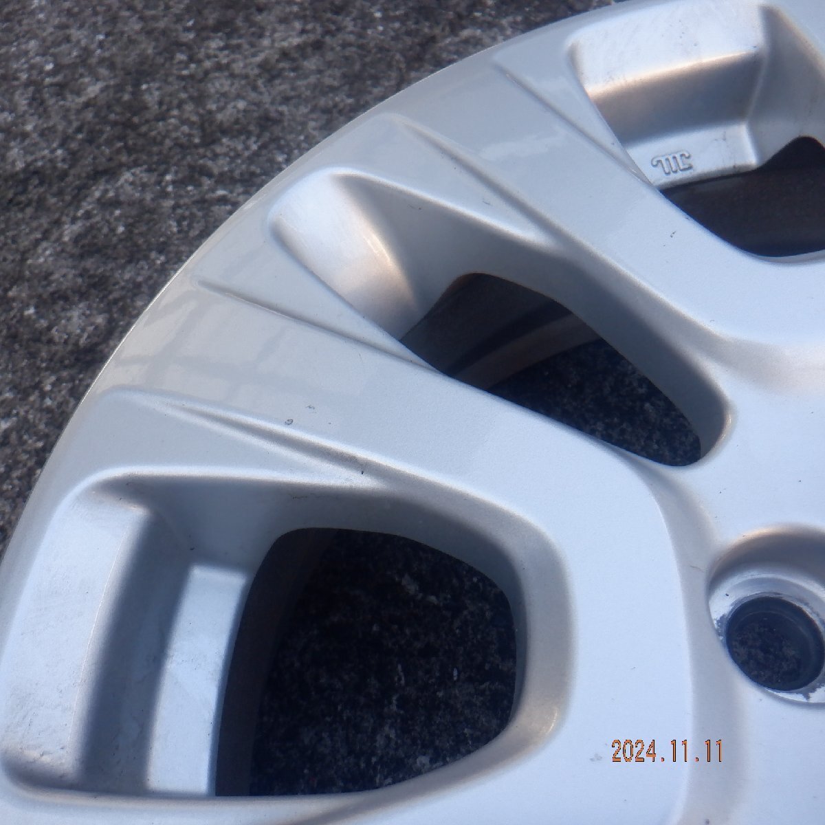 ▲純正　スズキ　15X5J　PCD.100　オフセット45　4穴　アルミホイール4本セット　売り切り：33051