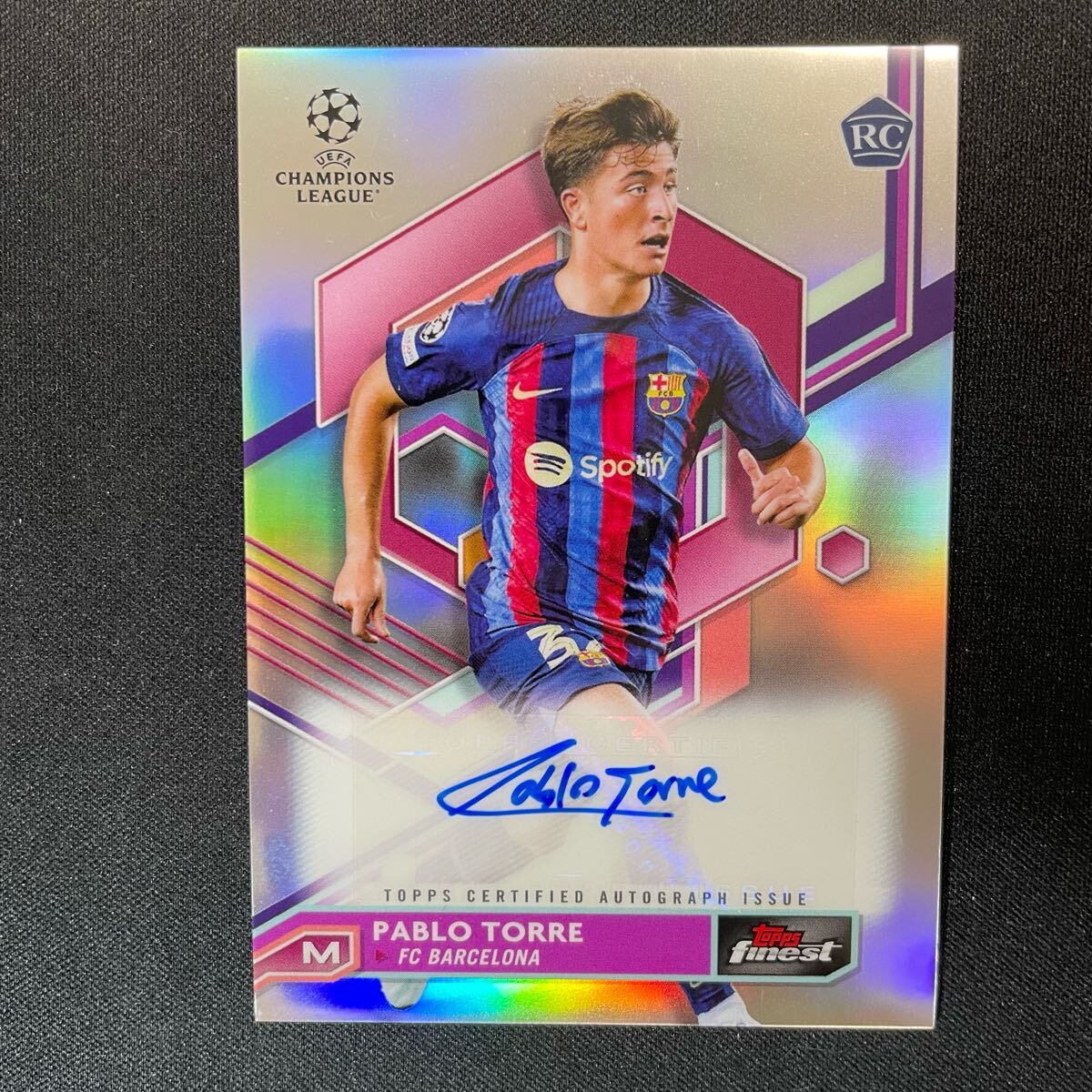 高評価のクリスマスプレゼント Pablo UEFA Finest Topps 2022-23 Torre 直筆 RC Barcelona Auto その他