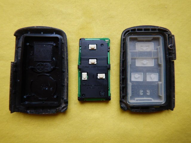 ◆トヨタ純正　スマートキー◆001-A00733/14FAC-01◆送料無料　4ボタン　両側(cè)パワースライド　ノア/ヴォクシー/シエンタ　【25050211】