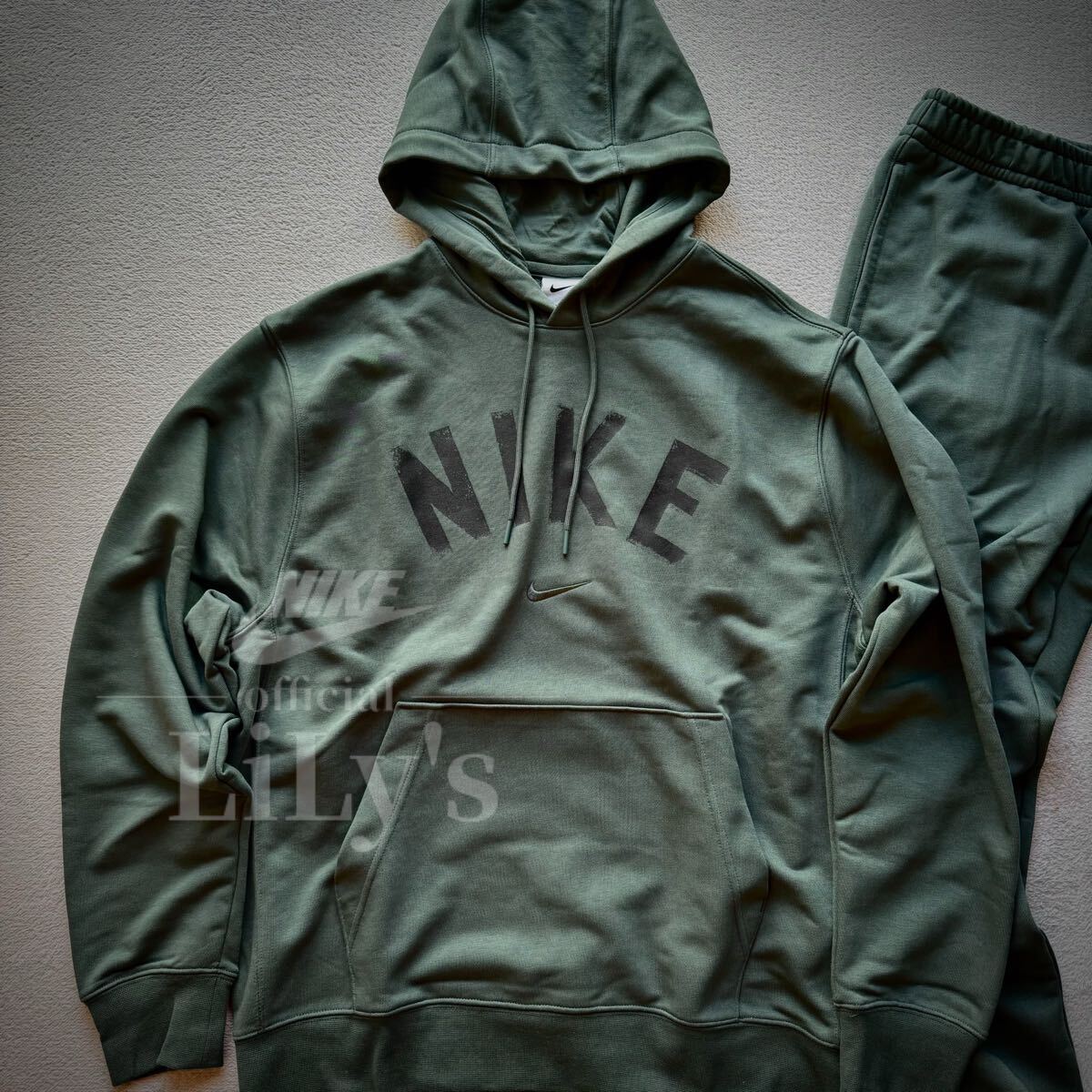 【GINGER掲載商品】 新品 NIKE上下セットアップ 2XLサイズ プルオーバーパーカー 緑 ナイキ