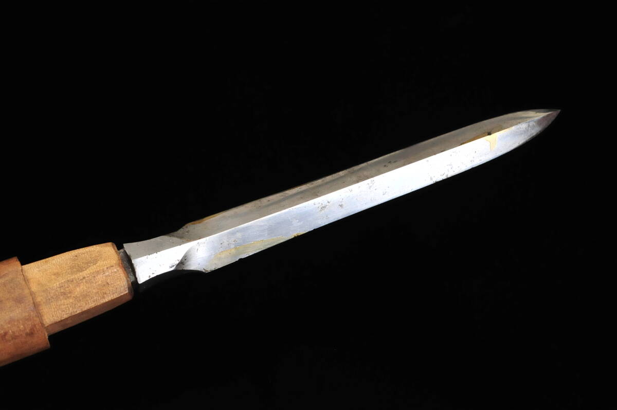 刀剣】 槍 銘：相模守藤原政常 長さ：17.0cm 目くぎ穴：1個 木鞘