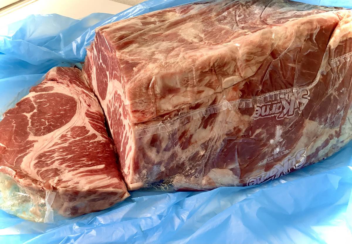^_^/即決は8kg塊★大幅値下げ！BQに最適！★南米メキシコ産！今世紀最后のセール★谷物牛肩ロースブロック5kg 即決なら8kgの品をお屆け！