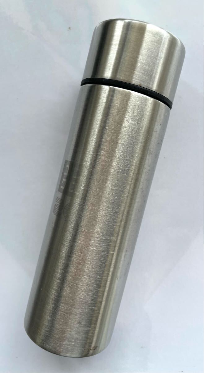 Uniqlo * Mini нержавеющая сталь бутылка * USED прекрасный товар Uniqlo * Mini нержавеющая сталь бутылка * USED прекрасный товар