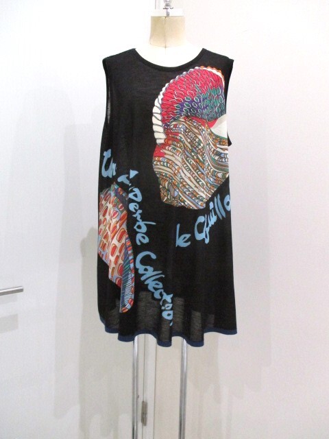 トクコプルミエヴォル  袖無し  チュニック トクコプルミエヴォル 袖なしプリント チュニック 未使用品