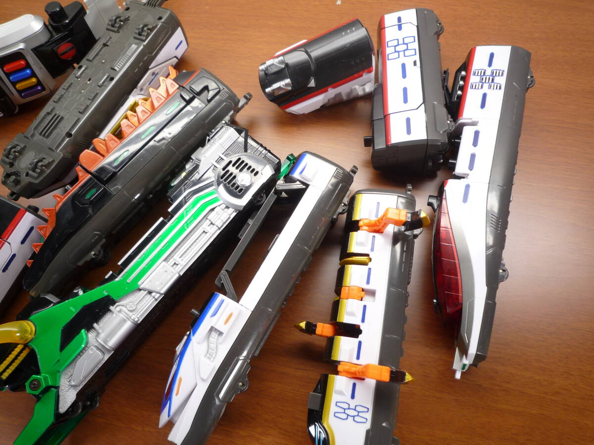 GKW1420　仮面ライダー電王　デンライナーなど　ジャンクパーツまとめ売り