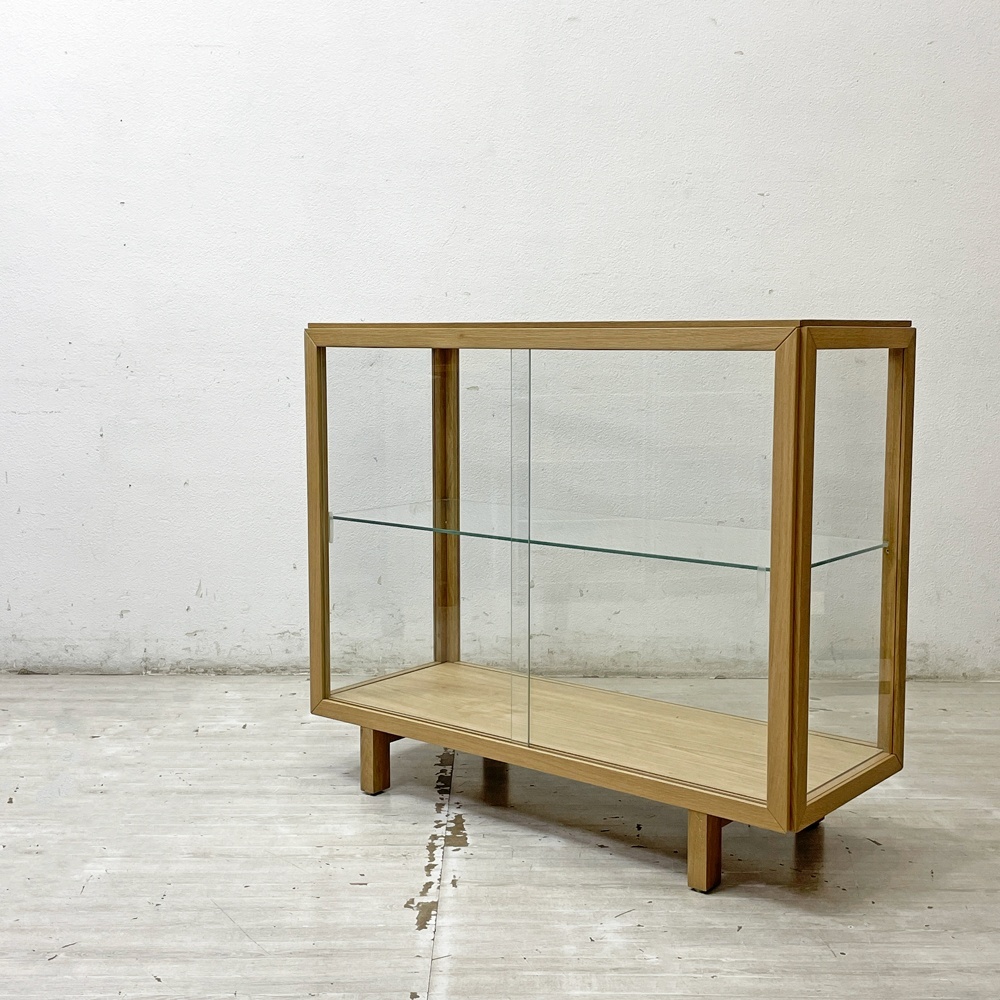 ● イケア IKEA ストックホルム2025 STOCKHOLM 2025 ガラスショーケース キャビネット 飾り棚 オーク材 北歐デザイン