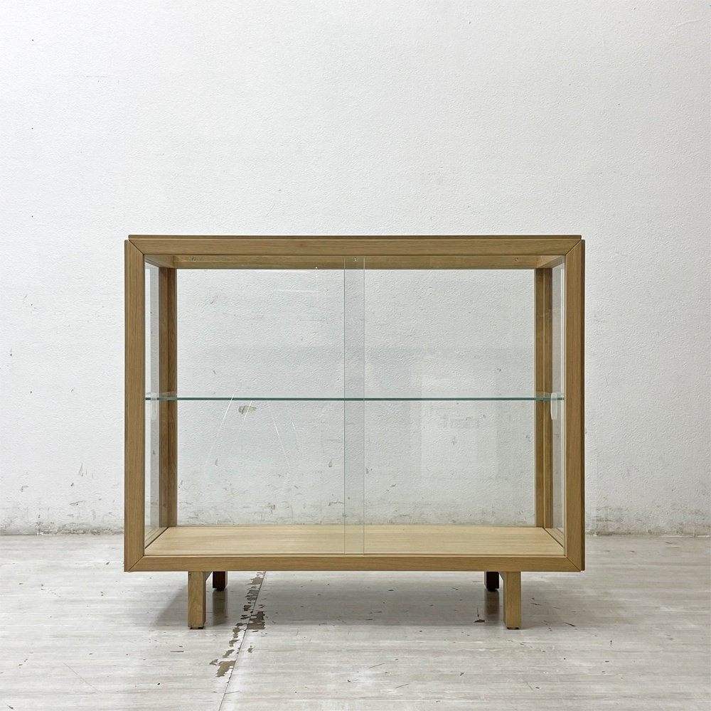 ● イケア IKEA ストックホルム2025 STOCKHOLM 2025 ガラスショーケース キャビネット 飾り棚 オーク材 北歐デザイン