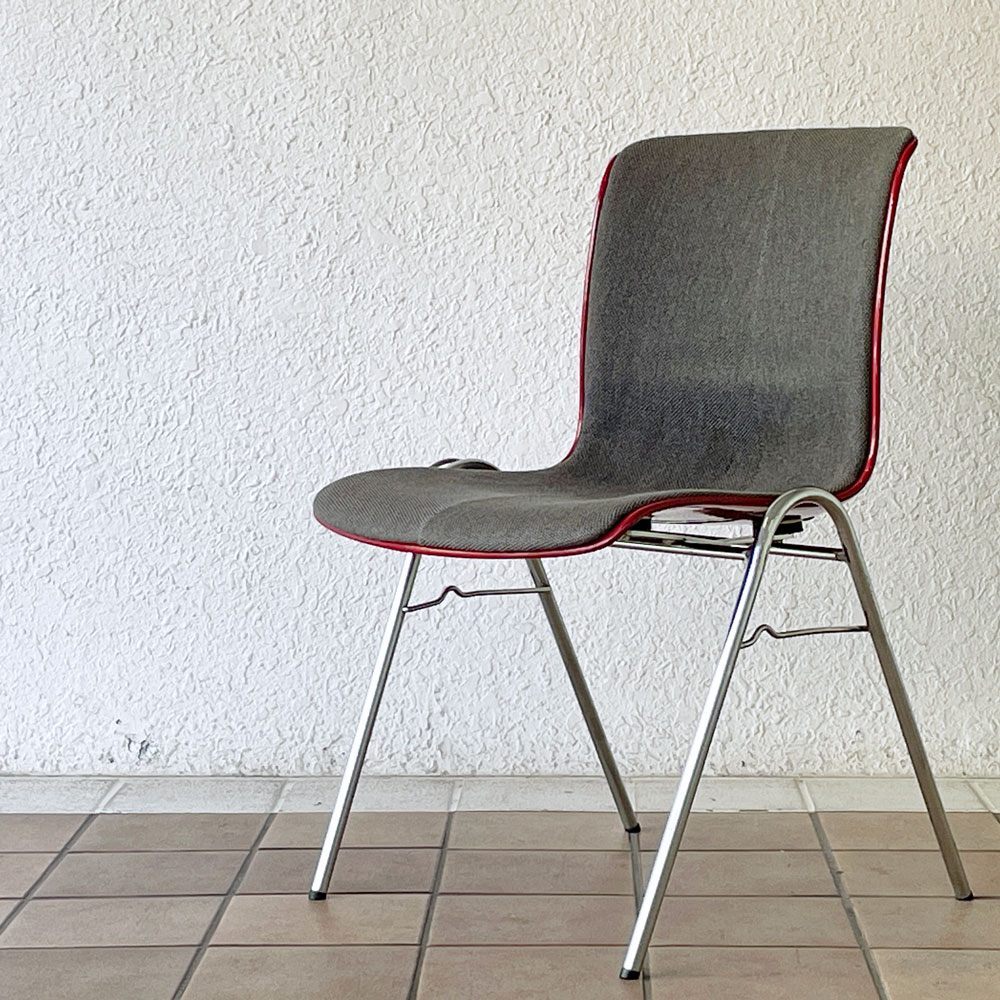 ◇ コトブキ KOTOBUKI FRP サイドチェア 別注 レッドシェル オリジナルファブリック グレー スタッキングベース 低サイズ 柳宗理 B