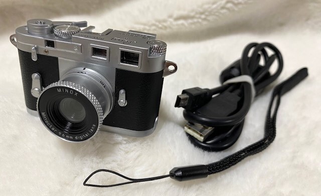 【レア美品】MINOXコンパクトデジタルカメラ　ミノックス　LEICA　M３　動作品