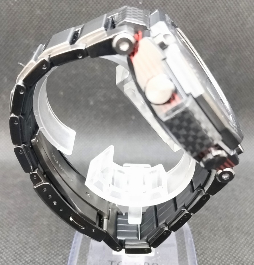 FK1474【稼働】カシオ G-SHOCK MT-G MTG-B2000YBD-1AJF 電波ソーラー デュアルコアガード Bluetooth搭載 赤×黒 腕時計 付屬品有 CASIO
