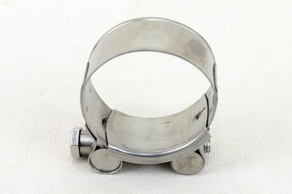 送料格安 ステンレスマフラーバンド40-43mm CBR CB1300SF FTR223 CB400SF VTR250 Vツインマグナ スティード CB400SFサイレンサー41mm42mm